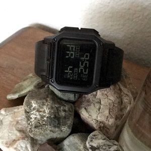Nixon Regulus watch